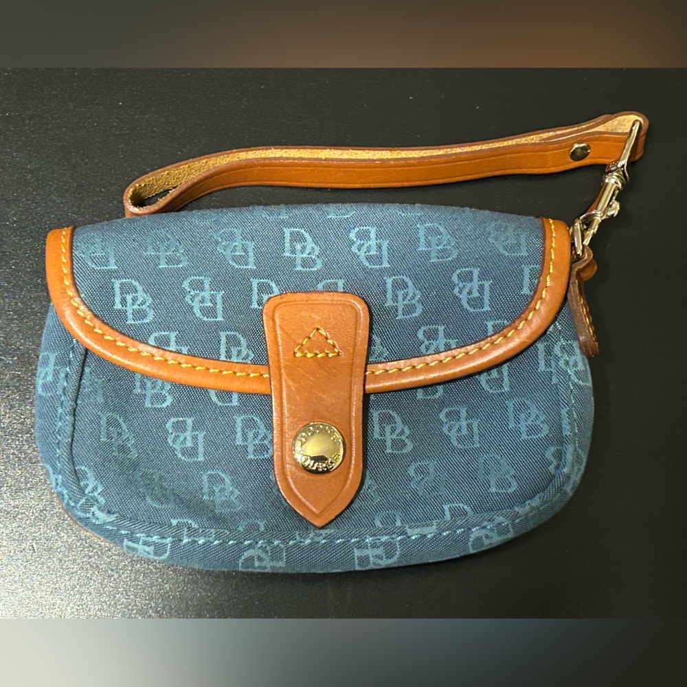 Dooney & Bourke Blue and Tan Wristlet Red Interior NWOT